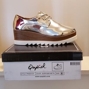 Qupid Silver Platform Oxfords